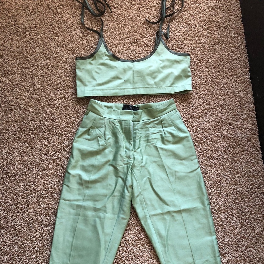 Two piece set